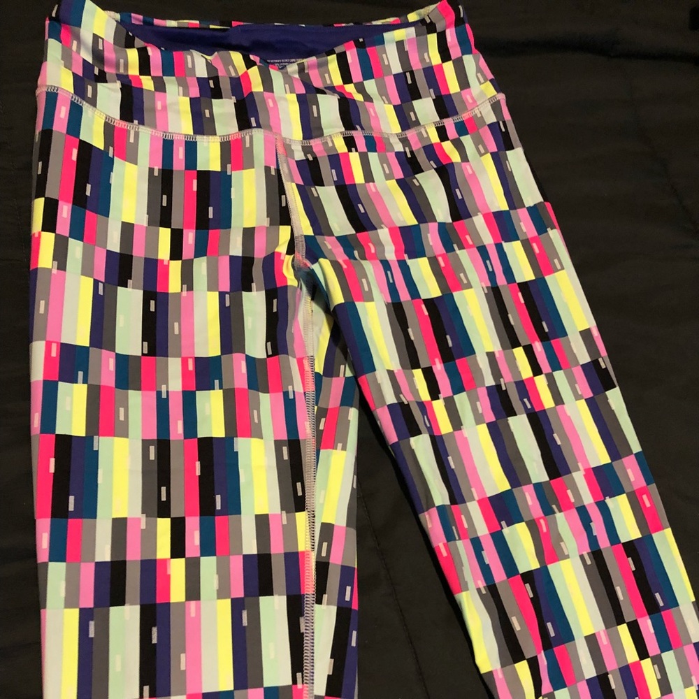 VSX sport knockout Capri workout bottom